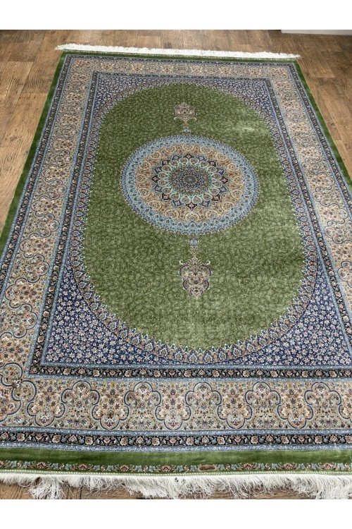 Иранский ковер QUM Silk 10001 Зеленый